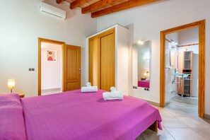 3 dormitorios, tabla de planchar con plancha, wifi gratis y ropa de cama