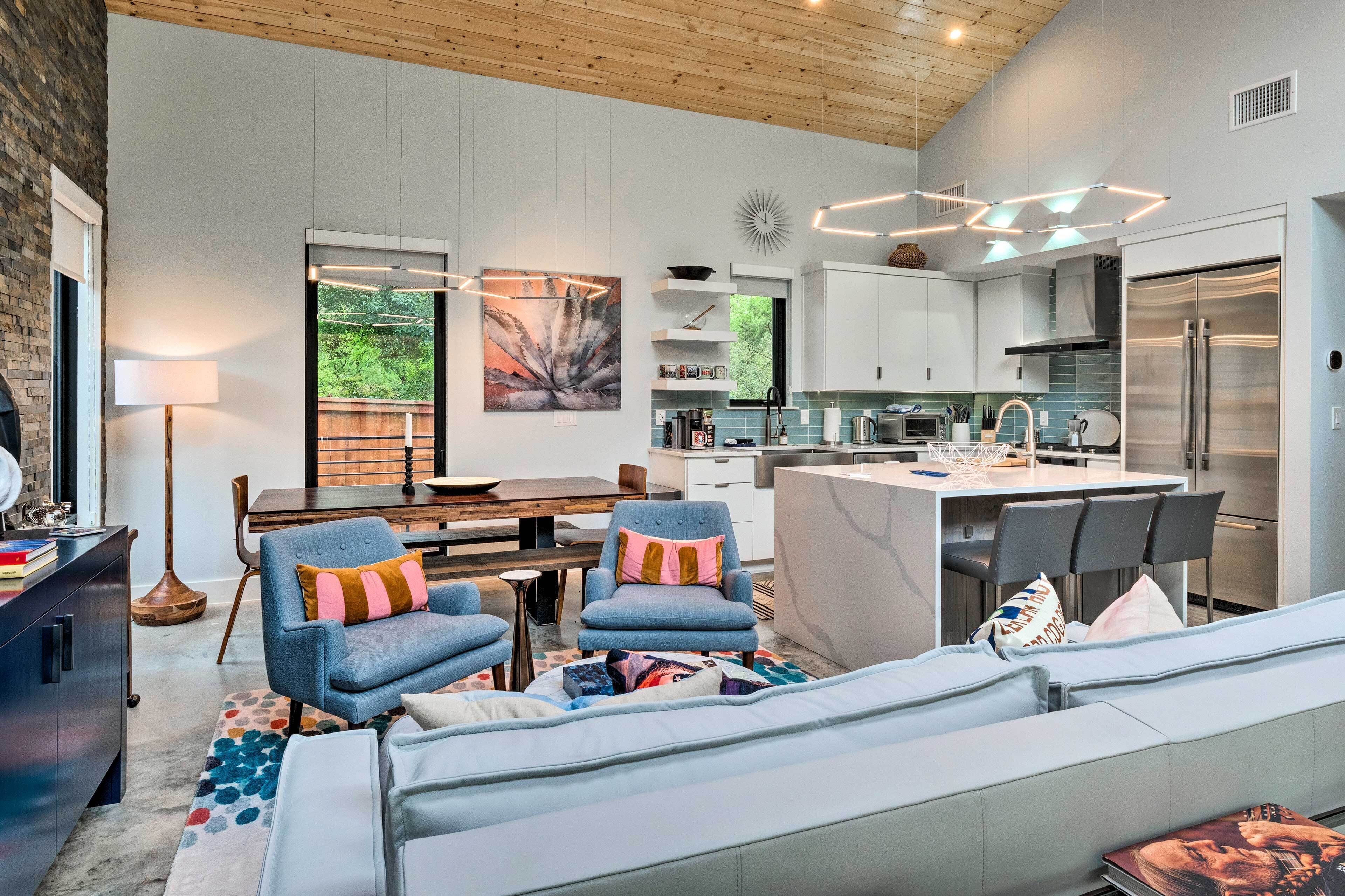 Stunning Austin Retreat w/ Pool, 5 Mi to Downtown!