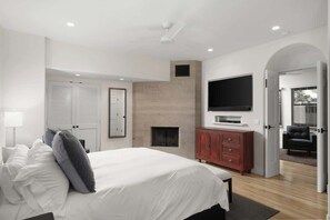 7 bedrooms, iron/ironing board, free WiFi, bed sheets