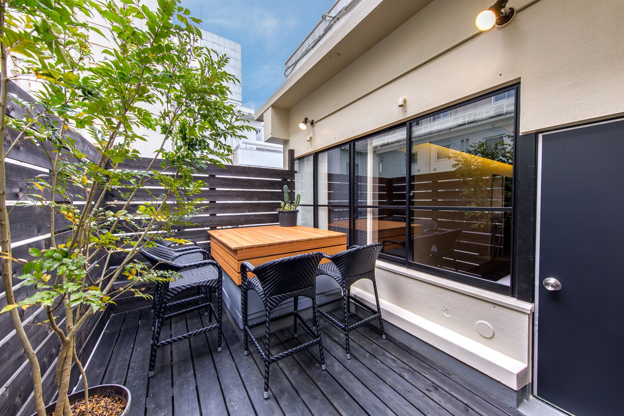 Habitación (COSMOS 402) | Terraza o patio