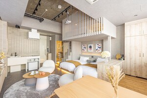 客房, 无烟房 (Seed Haus 401) | 客房内保险箱、办公桌、免费 WiFi