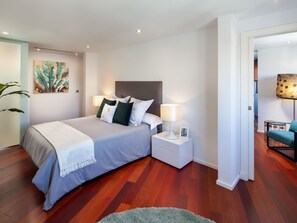 3 bedrooms, free internet