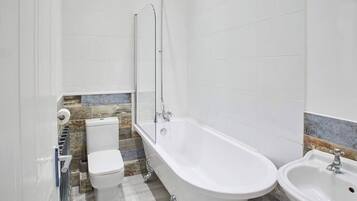 Bruser, hårtørrer, håndklæder, Sæbe