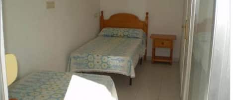 2 bedrooms, bed sheets