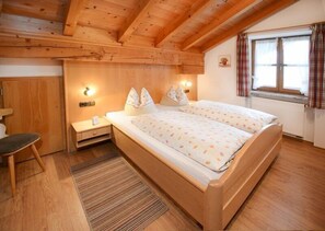 2 Schlafzimmer, Internetzugang, Bettwäsche