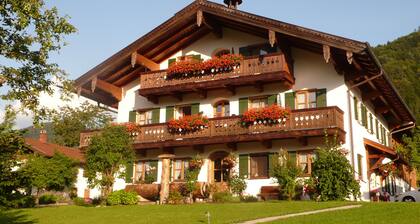 Ferienwohnung Sonntagshorn 73qm, Balkon, Küche, 2 Schlaf- und 1 Wohnzimmer, WLAN