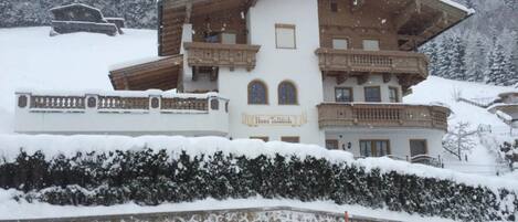 Apartment | Exterior