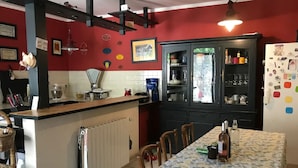 Casa | Cocina privada | Cafetera de espresso, refrigerador, microondas y horno 