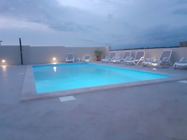 Outdoor pool - Serene Holiday Home in Novigrad With Private Pool (Novigrad)