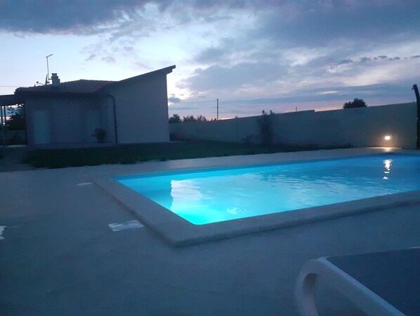 Outdoor pool - Serene Holiday Home in Novigrad With Private Pool (Novigrad)