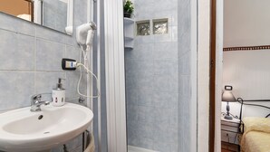 Unclassified image, 5 of 18, button - Modern Apartment in Catania Near Playa Seafront (Catania)