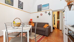 Unclassified image, 3 of 18, button - Modern Apartment in Catania Near Playa Seafront (Catania)