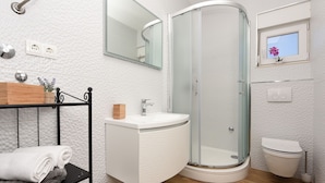 Shower, towels - Alluring Apartment in Vir With Sea Nearby (Vir)