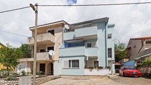 Unclassified image, 3 of 33, button - Lovely Apartment in Jadranovo near Town Center (Crikvenica)