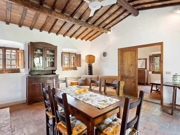 House | Dining - Elegant 2-bedroom Holiday Home in Tuscan (Cortona)