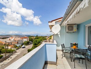 Balcony - Comfortable Apartment in Jadranovo Near Seabeach (Crikvenica)
