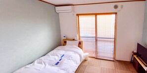 Habitación individual, para no fumadores (Free Wifi) | Caja de seguridad en la habitación, cortinas blackout y wifi gratis 