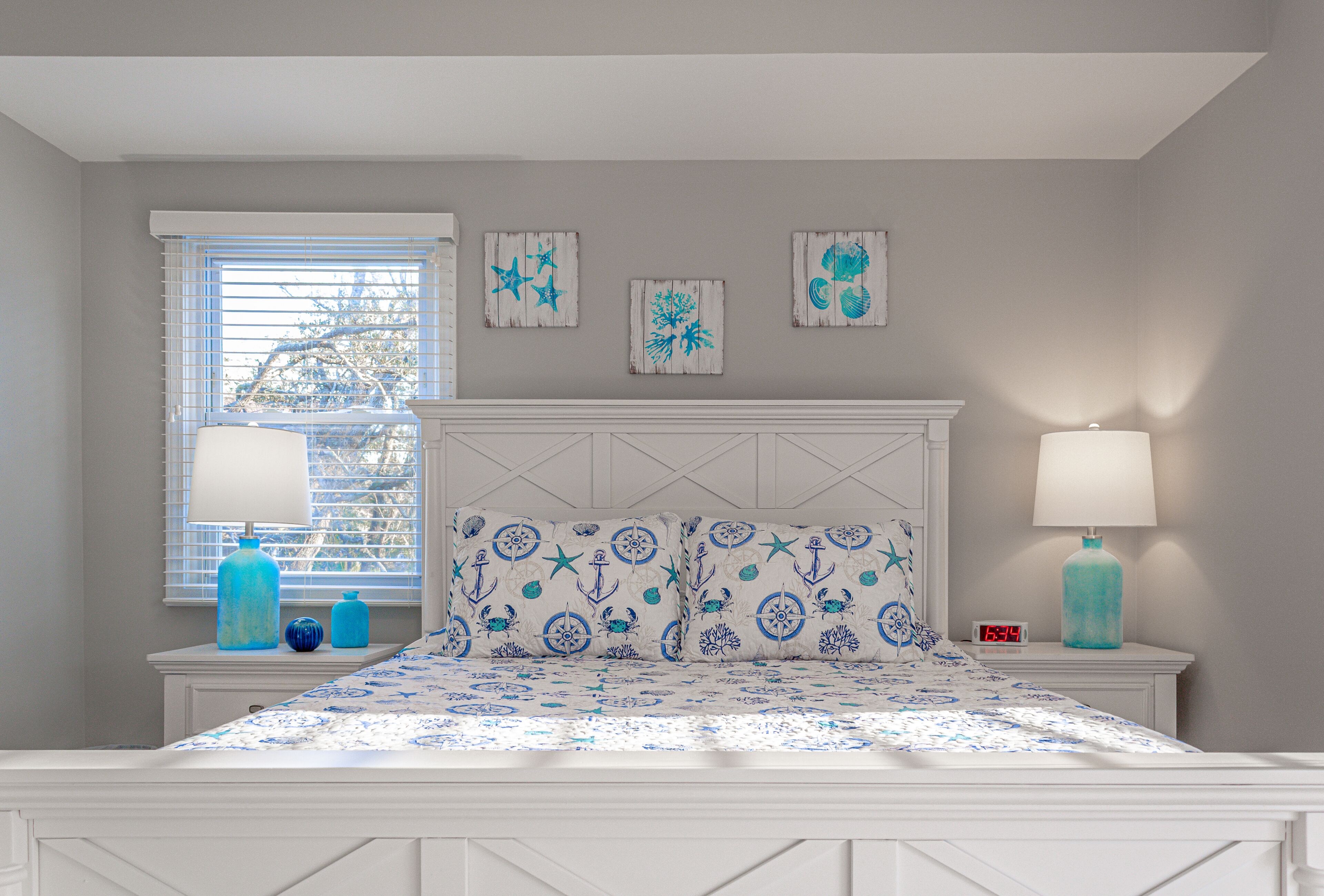 PRIVATE BEACH - Ocean Front on Coffin Point