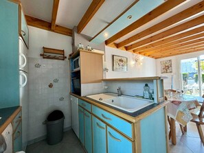 Kühlschrank, Mikrowelle, Geschirrspüler