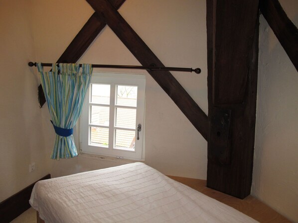 2 Schlafzimmer, Reisekinderbett, kostenloses WLAN