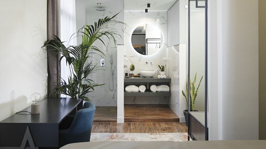 The Gem Society Hotel