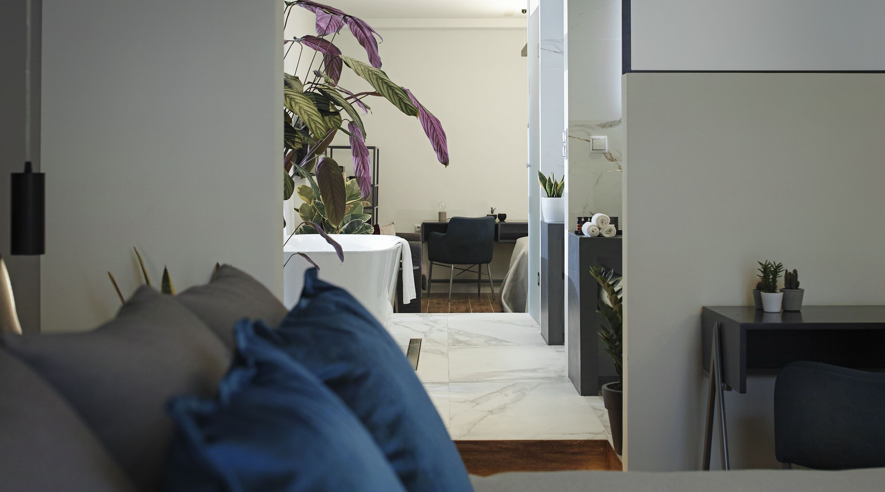 signature suite | egyptian cotton sheets, premium bedding, down duvets, minibar