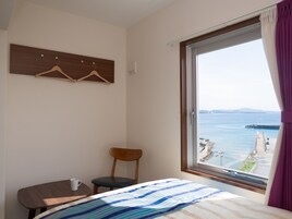 Cortinas blackout, tabla de planchar con plancha y wifi gratis