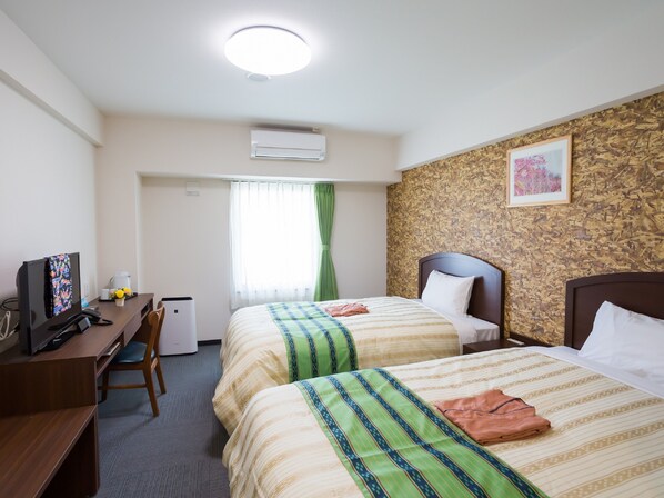 Twin Room (1 person only), Non Smoking | Blackout drapes, iron/ironing board, free WiFi, bed sheets - Hotel Peace Island Nago (Nago)