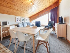 Dining - Cosy apartment for 6 people with WIFI, pool, TV, balcony and panoramic view (Les Collons)