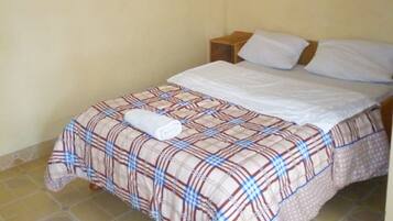 Desk, free WiFi, bed sheets