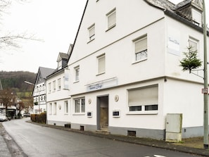 Exterior - Spacious Holiday Home in Schmallenberg near Ski Area (Schmallenberg)