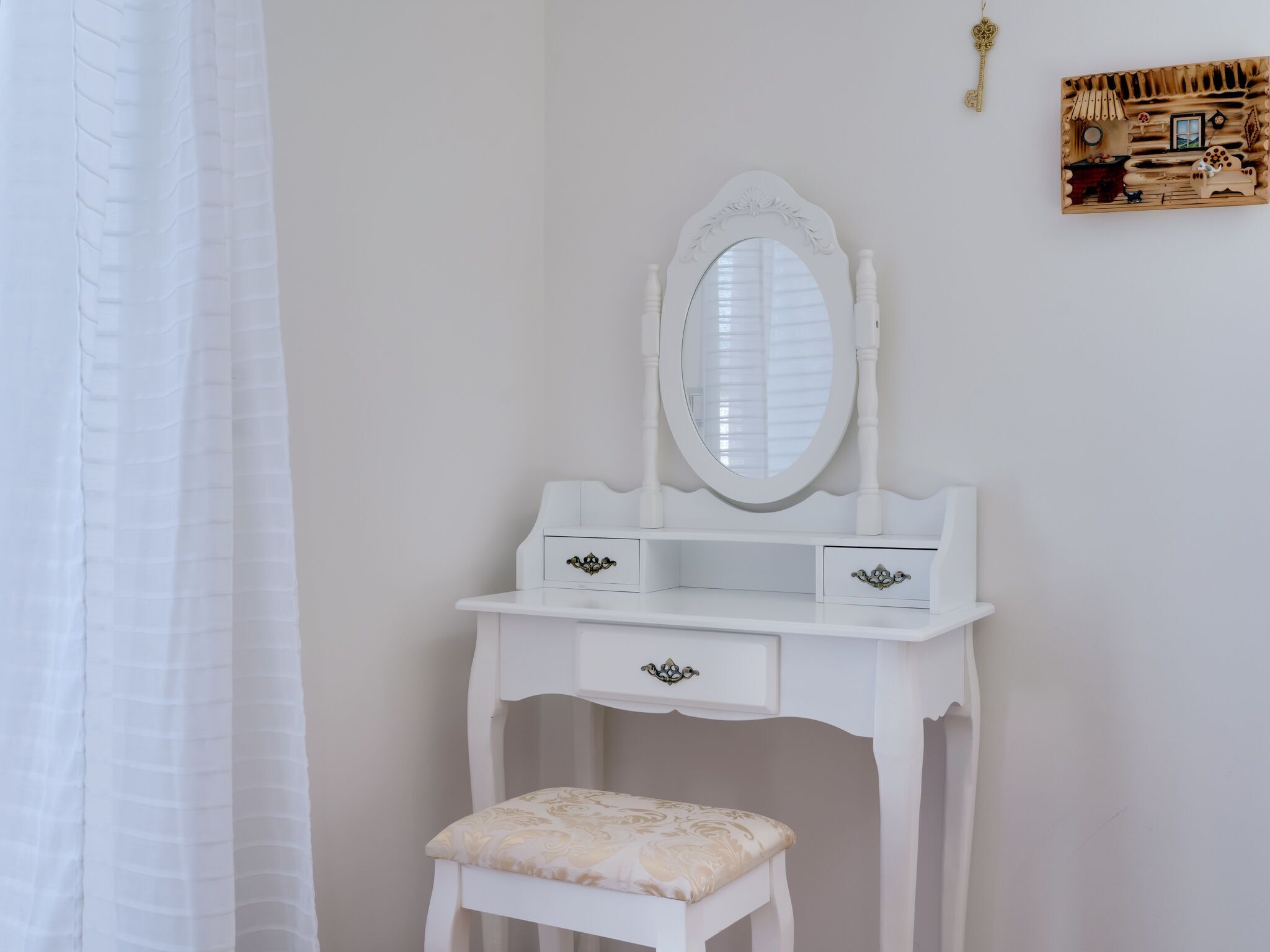 3 Schlafzimmer, individuell eingerichtet, Bettwäsche