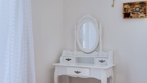 3 bedrooms, individually furnished, bed sheets - Spacious Holiday Home in Maria Saal with Hot Tub (Maria Saal)