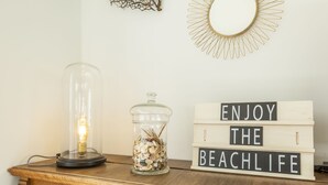 5 bedrooms, bed sheets - Captivating Villa in De Panne With Garden (De Panne)