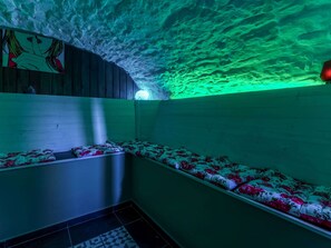 Cottage | Spa treatment