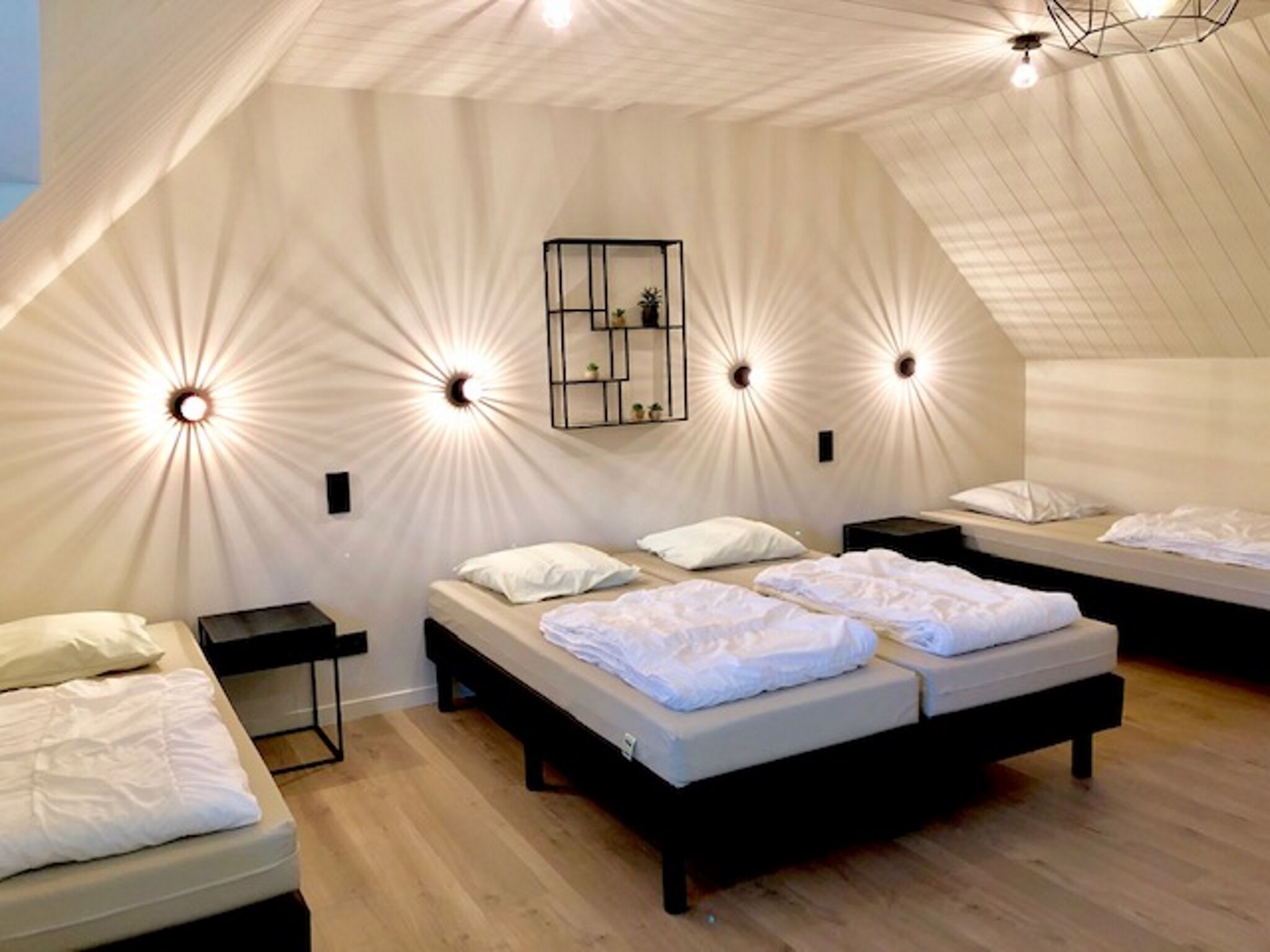7 bedrooms, individually furnished, bed sheets