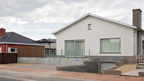 Exterior - Enticing Holiday Home in Middelkerke near Sea (Middelkerke)