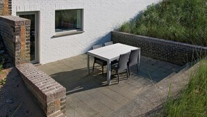 House | Balcony - Enticing Holiday Home in Middelkerke near Sea (Middelkerke)