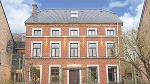 Exterior - Elegant Apartment in Houyet With Terrace (Houyet)