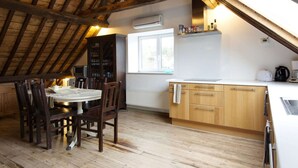 Dining - Elegant Apartment in Houyet With Terrace (Houyet)