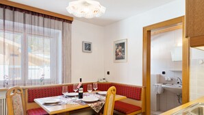 Dining - Sun-kissed Apartment in Sankt Jakob im Haus With Garden (Sankt Jakob in Haus)