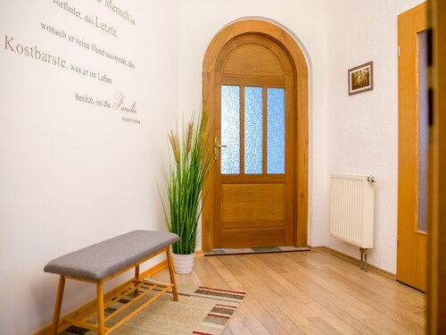 Simplistic Apartment in Neukieritzsch With Garden