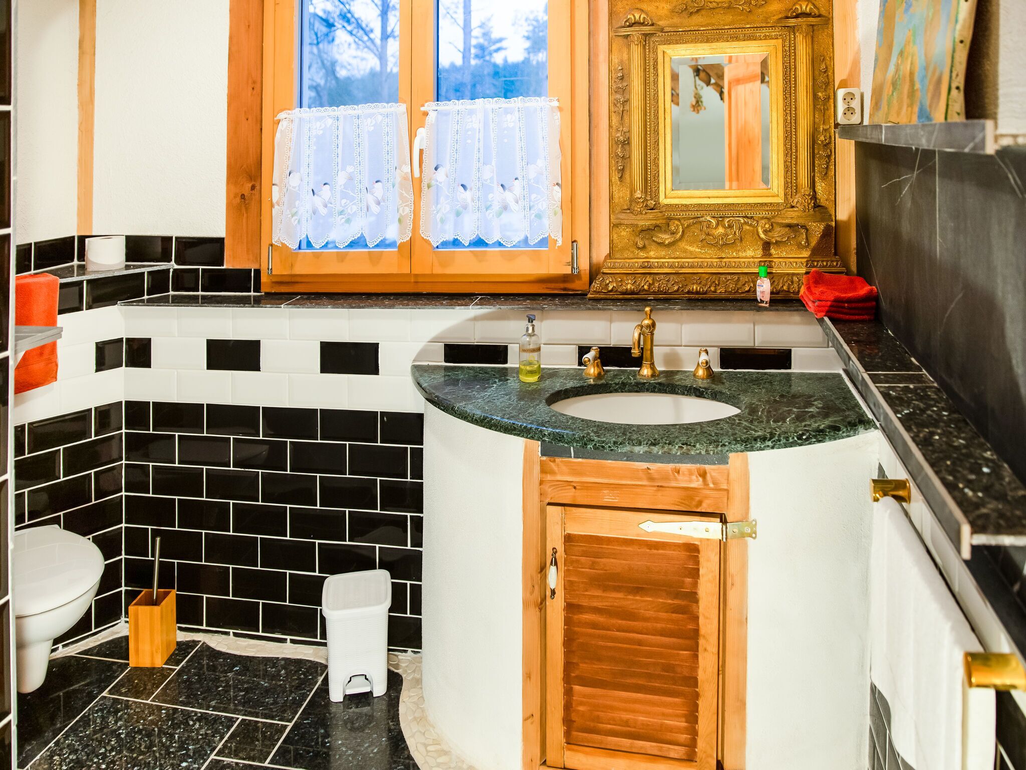 Apartment | Badezimmer | Dusche, Handtücher