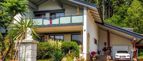 Huoneisto | Ulkopuoli