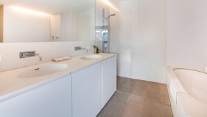 Bathroom - Elegant Apartment in Ieper With Sauna (Ypres)