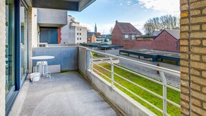 Balcony - Elegant Apartment in Ieper With Sauna (Ypres)