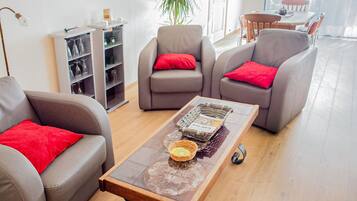Cottage | Living area