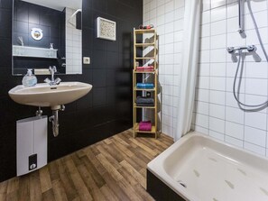 Apartment | Bathroom - Gemutliche Ferienwohnung in Dornumersiel (Dornum)