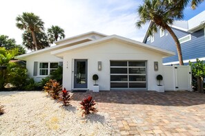 Exterior - White Sands (Anna Maria)