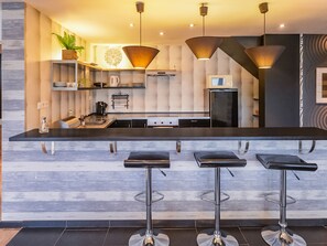 Apartment | Eigene Küche | Espressomaschine, Kühlschrank, Geschirrspüler